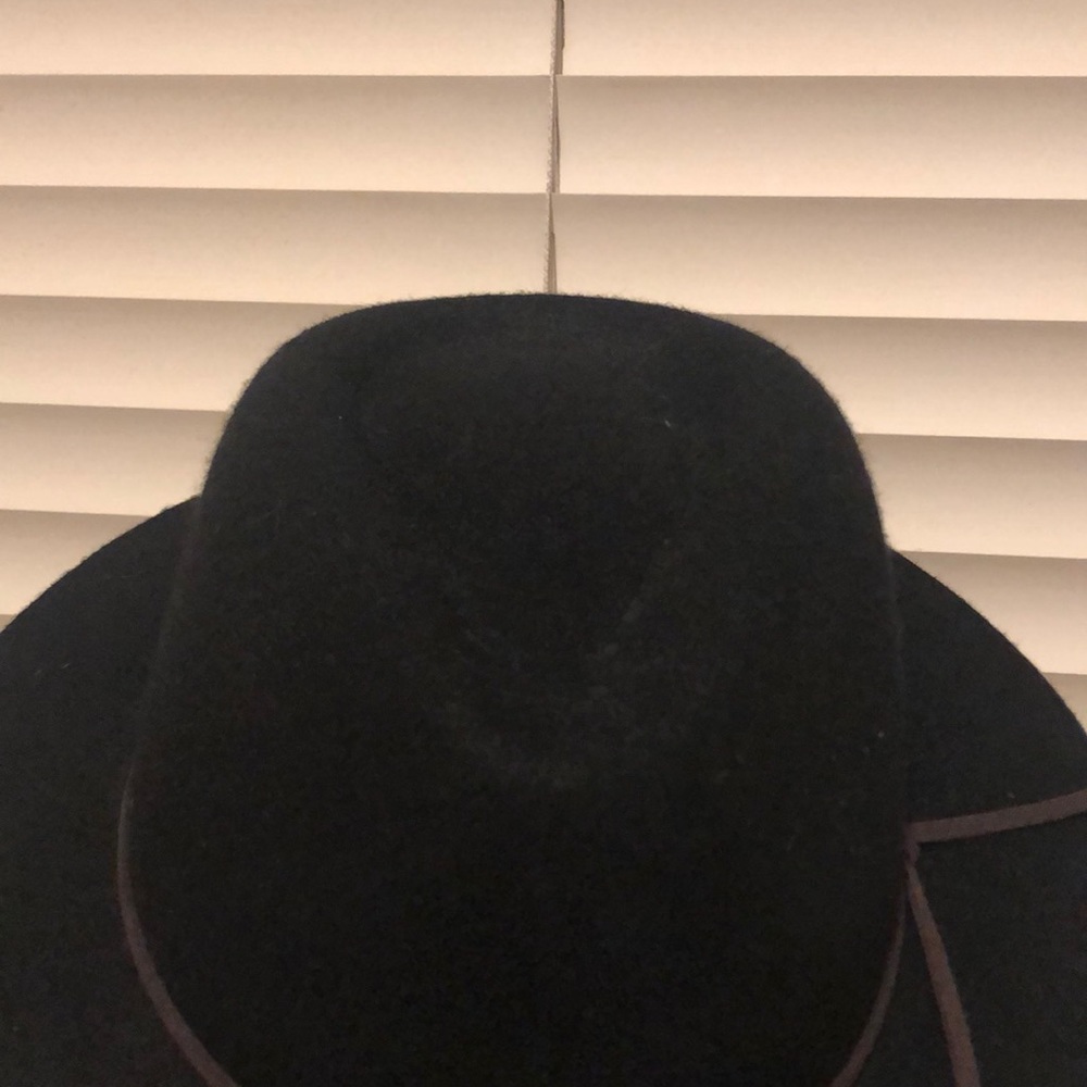 black hat - Picture 4 of 4
